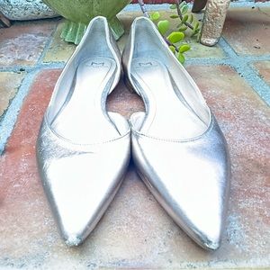 Marc Fisher Metallic Slip On Flat Size 6